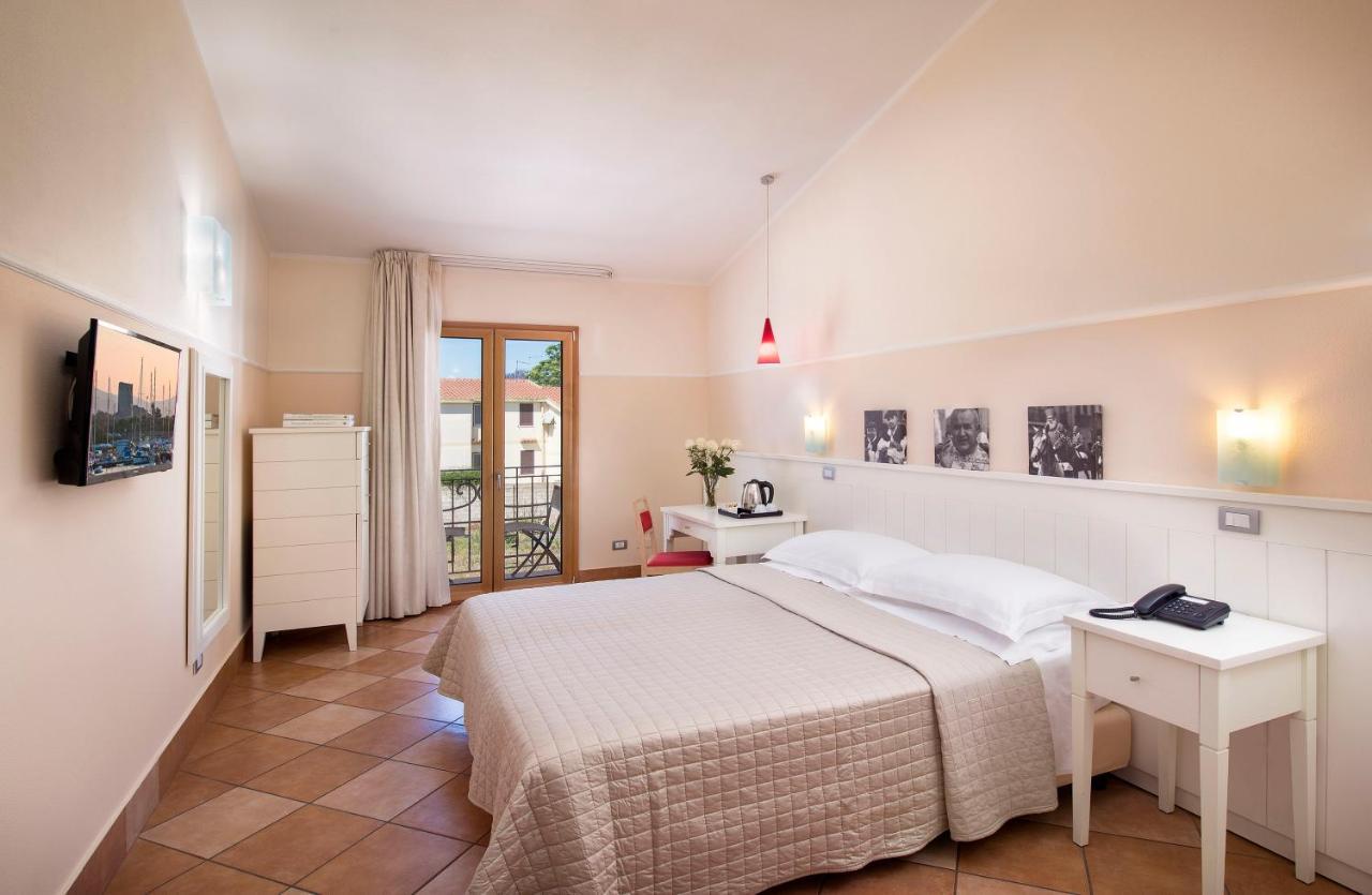 Marin Hotel Pula Extérieur photo