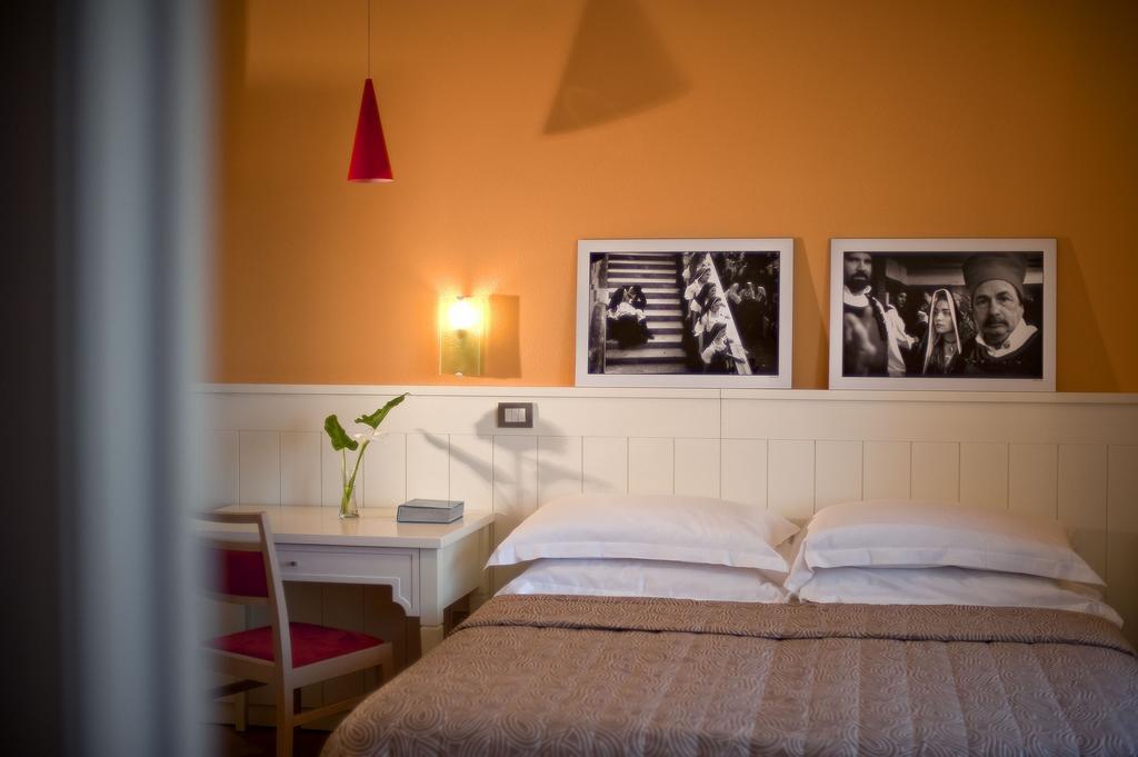 Marin Hotel Pula Chambre photo