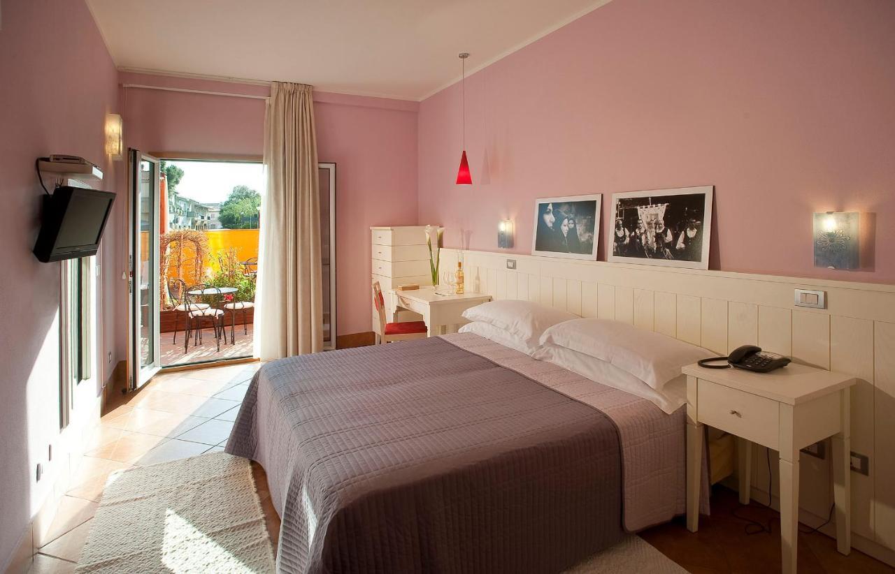 Marin Hotel Pula Chambre photo